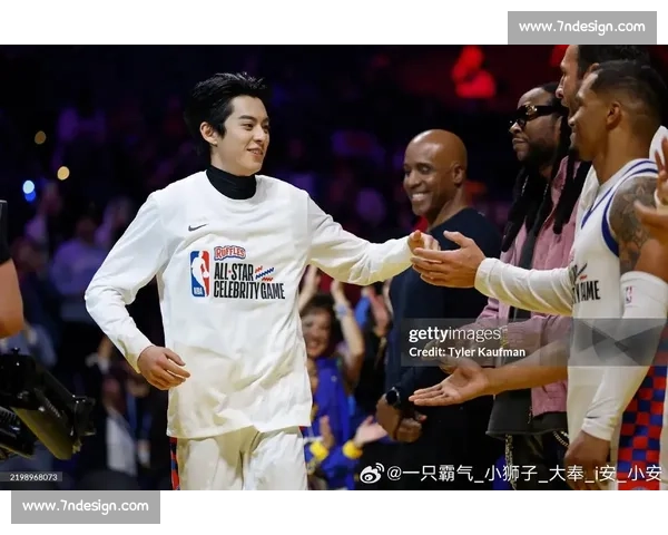 倒计时 20 天!NBA 传奇与王鹤棣燃战成都 聚星赛解锁川味篮球盛宴 倒计时 20 天!NBA 传奇与王鹤棣燃战成都 聚星赛解锁川味篮球盛宴