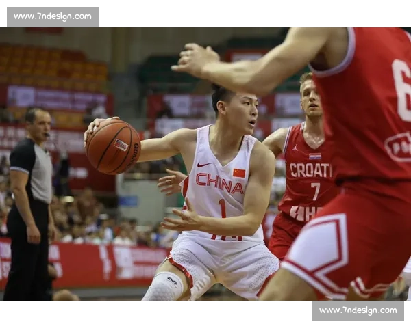 男篮红队迎战新西兰硬碰硬检验阵容深度与攻防成色关键一战展现团队韧性